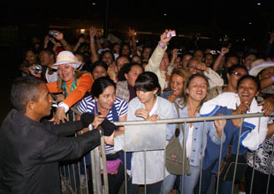 Marcha das Margaridas – Mulherada invade área vip do show de Margareth Menezes