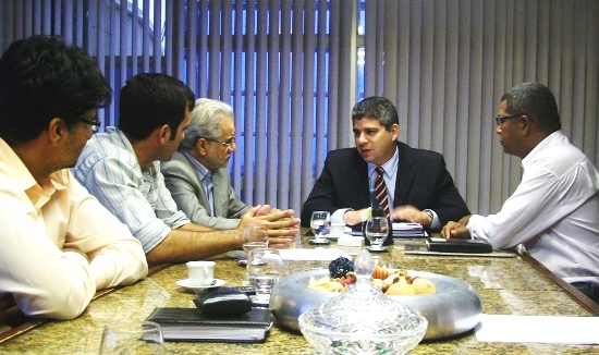 Emiliano José atende reividicação do vereador Edivaldo e leva comissão ao secretário de Segurança Pública