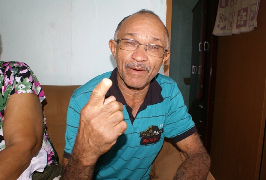 Operário da empresa segura, conta que foi salvo da morte porque parou para responder uma pergunta.