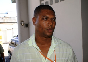 Líder sindical que disputou a prefeitura em 2008 deixa o PT e vai para o PCdoB