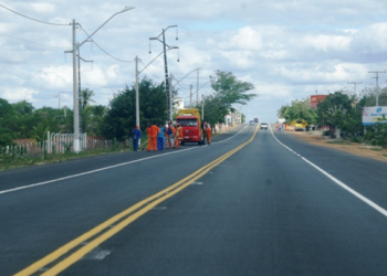 Trechos das rodovias Serrinha/Coité e Coité/Valente serão entregues pelo governador Wagner no próximo sábado