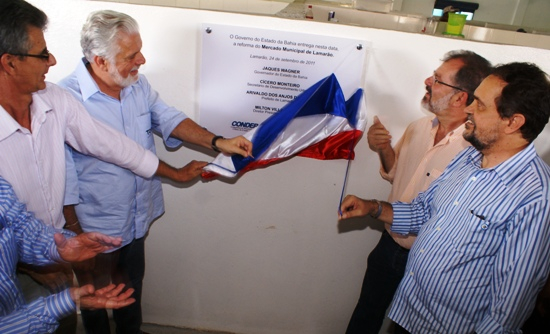 Marcelo Nilo participa de reinauguração de Mercado Municipal e pede recuperação de asfalto de acesso a Lamarão