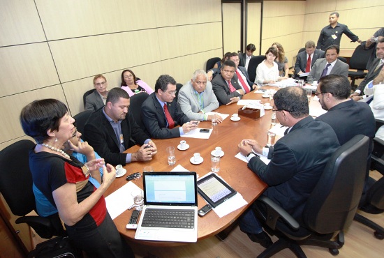 reunião dos prefeitos no MEC