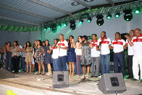 Conterrâneos se reencontram em Salvador na festa dos Amigos de Santaluz