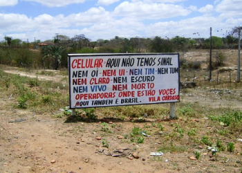 Moradores de Vila Cardoso em Caldeirão Grande fazem apelo as operadoras de telefonia movel