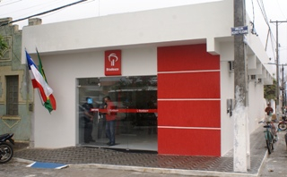 BRADESCO inaugura agência em Valente