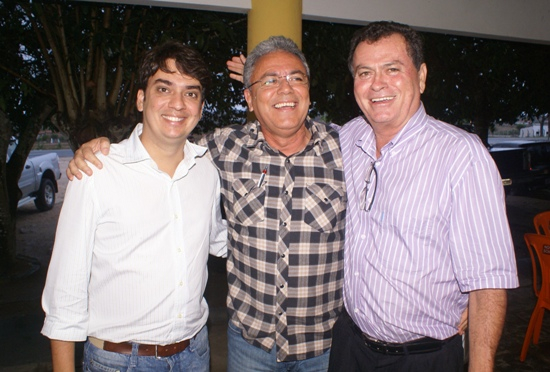 Mandato do deputado Pedro Tavares representará as bases do PMDB de Retirolândia e Valente