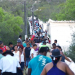 Romeiros de vários estados do Nordeste pagam promessas na Serra da Santa Cruz em Monte Santo