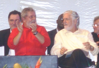 Wagner expressa solidariedade ao ex-presidente Lula diagnósticado com câncer