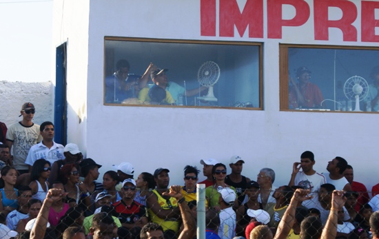 aloísio-farias-passa-mal-quando-narrava-jogo - foto-raimundo mascarenhas