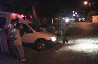 Desentendimento entre coordenador de transporte e motorista de ambulância cria tumulto em frente ao HRCC