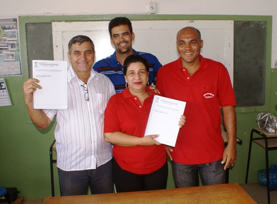 Prefeito sanciona plano de carreira, cargos e salários