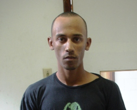 Homem é preso em flagrante com dezenas de trouxas de maconha em Coité