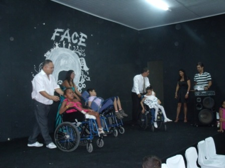 Festa de confraternização da APAE em Santa Luz