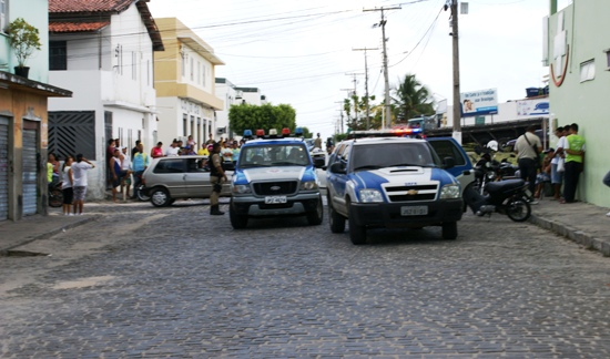 Operação da Polícia Civil de Feira de Santana prende acusados de receptação e venda de motos roubadas em Coité