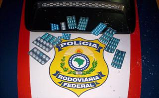 PRF apreende medicamentos e estimulantes sexuais durante operação na BR 407