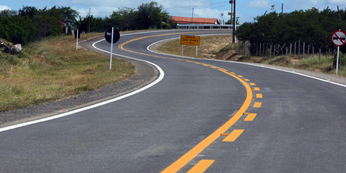 Primo de jovem envolvida no acidente entre Nova Fátima e Capela desmenti morte de uma das gêmeas