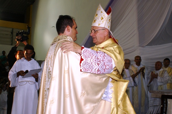 Ordenação do diácono Oldack Filho em Retirolândia - foto-Raimundo Masdarenhas