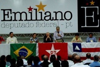 Plenária do mandato reúne centenas de pessoas