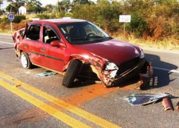 Três pessoas saem ilesas de um grave acidente na BR 116 Norte