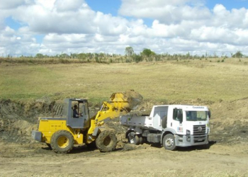 Prefeitura realiza limpeza de aguadas públicas
