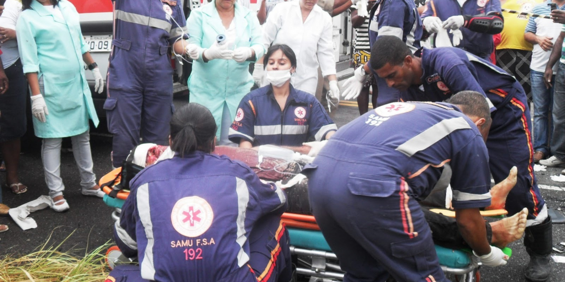 Colisão entre Hilux e Siena deixa um morto e dois feridos na estrada do feijão