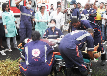 Colisão entre Hilux e Siena deixa um morto e dois feridos na estrada do feijão