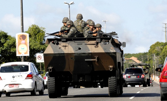 Mais de 2.500 militares do Exército patrulham as ruas de Salvador e de outras cidades da Bahia