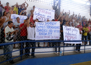 16º Batalhão de Serrinha adere a greve da PM