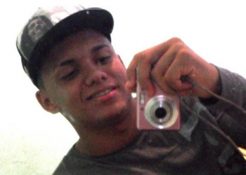Coité – Sepultado em Juazeirinho estudante assassinado em Lauro de Freitas