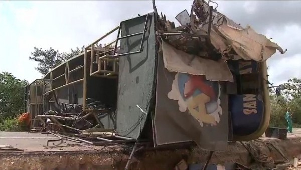 Acidente envolvendo trio do Black Style, caminhão e carro de passeio deixa um morto