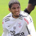 Wallace passa por cirurgia no tornozelo