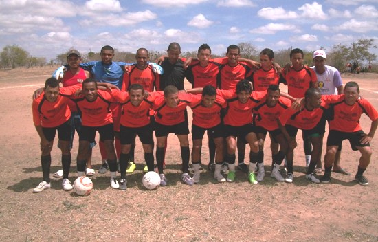 100_7491 time Bela Vista líder