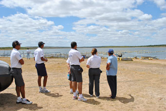 Marinha visita Poço Grande e orienta o uso de embarcações
