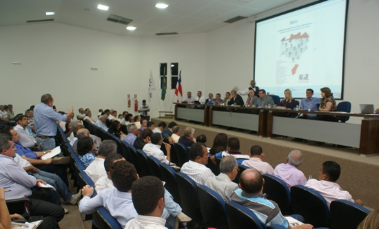Prefeitos debatem prejuízos em virtude da seca e clamam  por recursos emergenciais na UPB