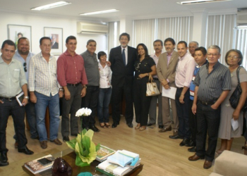 Prefeitos da CONSISAL e Portal do Sertão se reúnem com o secretário do Planejamento da Bahia, Sérgio Gabrielle