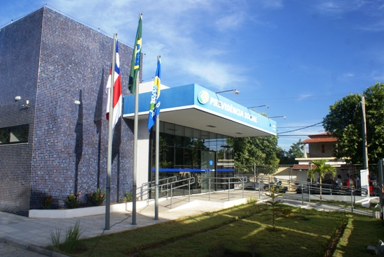 Com festa, Valente inaugura agência da Previdência Social