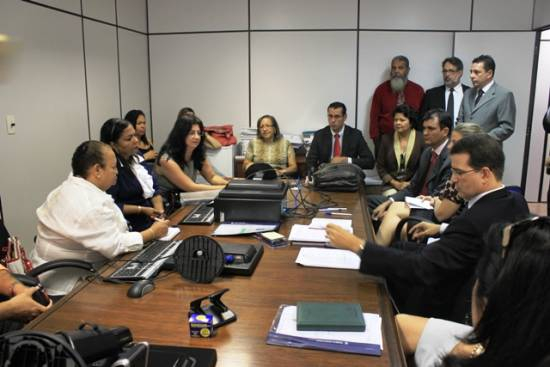 Prefeito, Câmara Municipal e Sociedade Civil lutam por um só objetivo: um juíz titular para a Comarca