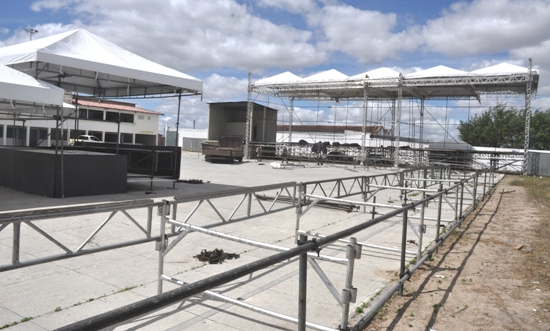 Estrutura no Mano’s Fest está praticamente pronta para realização da XIII festa Baião de 2 – Veja a programação