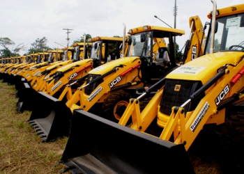 Municípios baianos recebem retroescavadeiras. Sete da região do sisal foram beneficiados