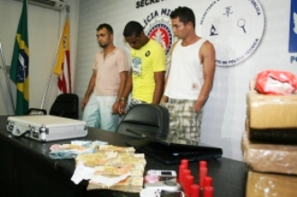 Parte do bando responsável por explodir caixa eletrônico de Várzea da Roça é preso