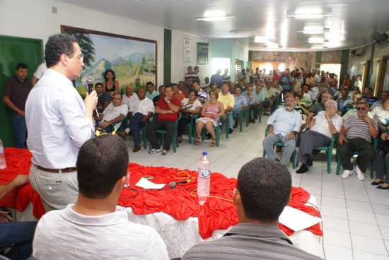 Rui Costa se compromete em apoiar Ismael em Valente