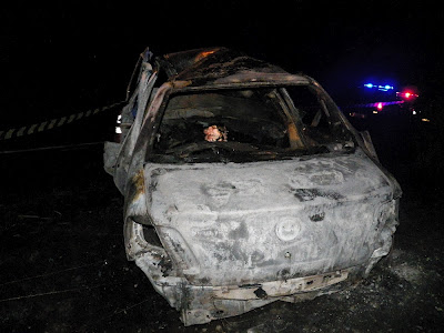 Senhor do Bonfim: três pessoas morreram depois que Fiat Siena atropelou cavalo, bateu em carreta e pegou fogo