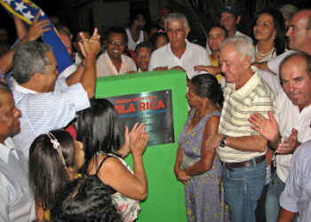 Bairro Açudinho é contemplado com moderna praça