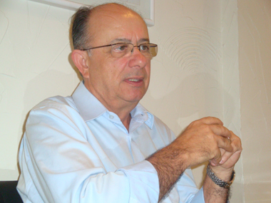 Zé Ronaldo lança pré-candidatura a prefeito de Feira ao lado de dez partidos