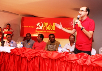 Dr. Nei e Celson vão disputar a reeleição com apoio de dez partidos