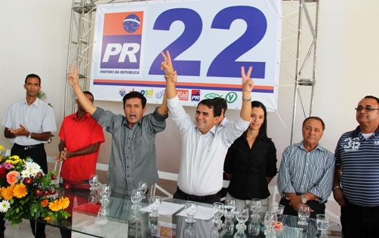 PR do prefeito Almir se une ao PP do ex-vereador Tita e definem chapa durante convenção