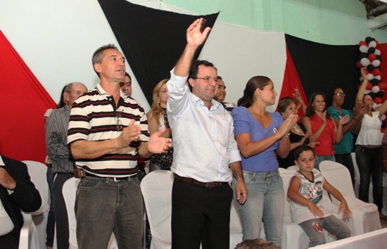 Homologado os nomes de Nei do Sicoob e Carlinhos, para concorrer a prefeitura