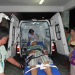 Motociclista bate em poste e morre quando estava sendo transferido
