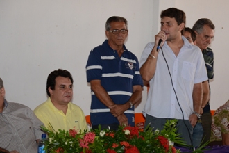 Izaque Júnior se filia ao PMDB e Nafitel e Izaquinho são apresentados como pré-candidatos a prefeito e vice